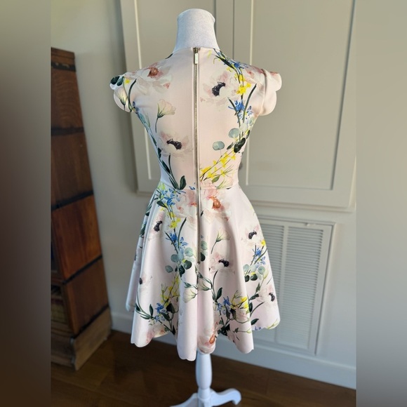 Ted Baker Karsali Elegance Scallop Skater Nude Pink Floral Cap Sleeve Dress 2 XS - Picture 10 of 16
